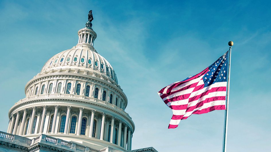 Ubezpieczenie do USA - amerykańska flaga 